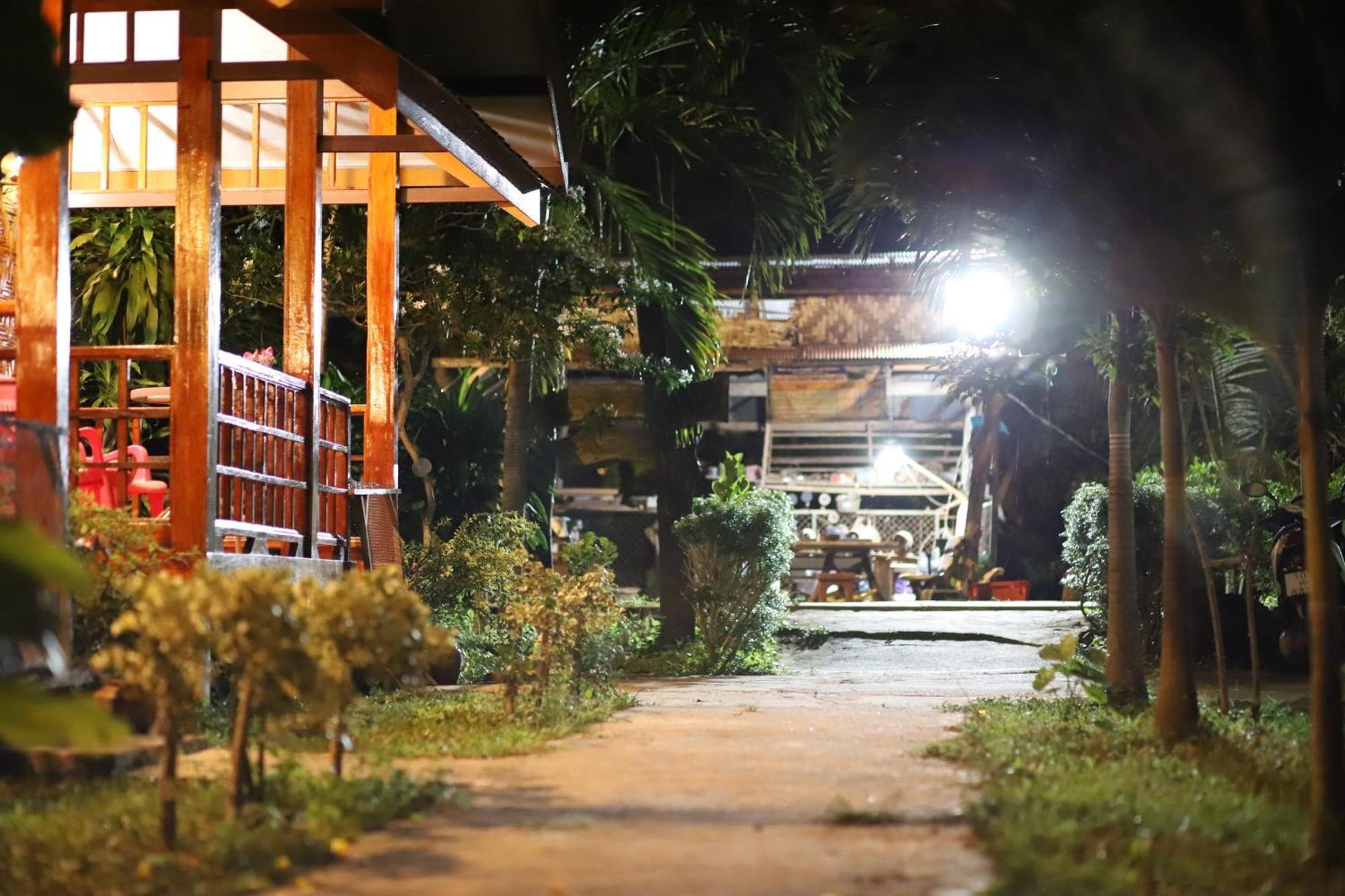 Kohmook Happy Time Bungalow Ko Mook Exteriér fotografie